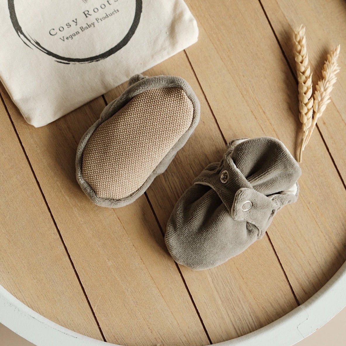 Babyschuhe/Baby Booties "Khaki" Nicky I Cosy Roots