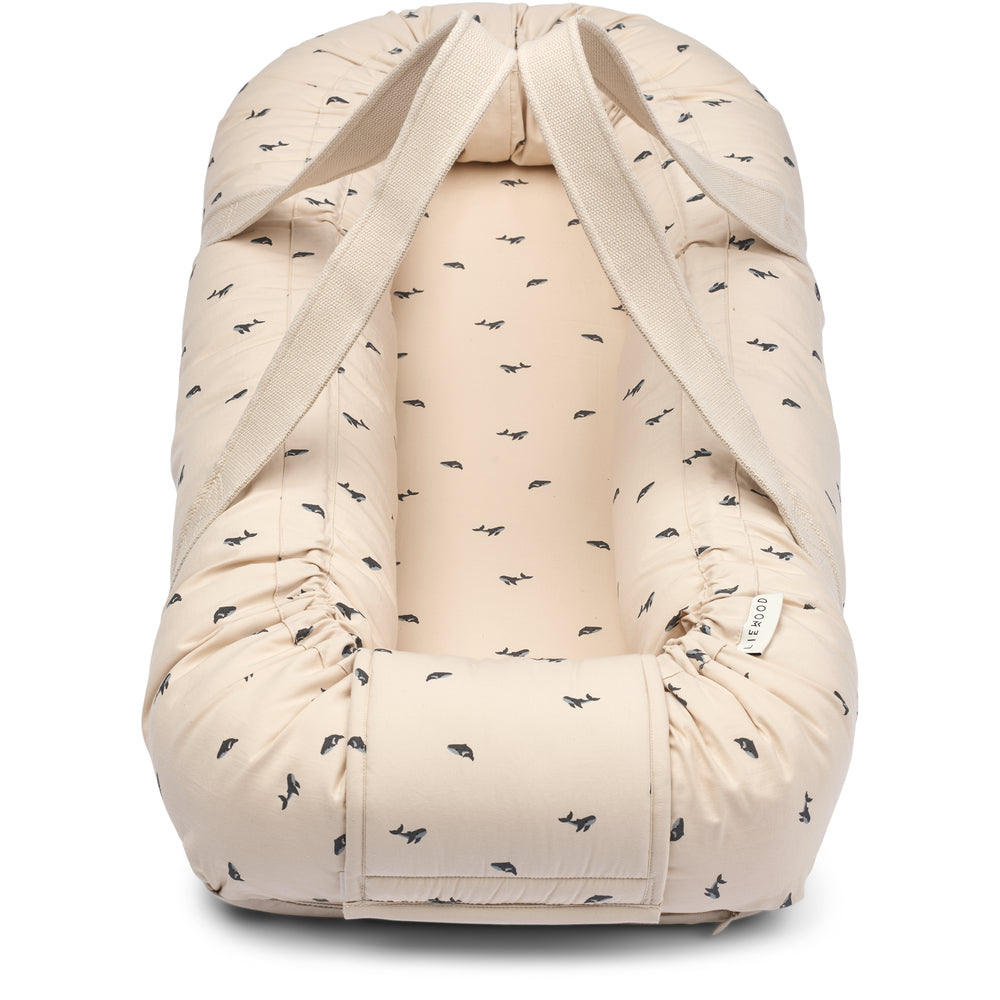 Babynest "Gro - Mini Whale/Sandy" I Liewood