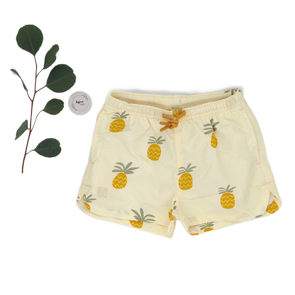 Badeshorts mit UV-Schutz "Aiden - Pineapples/Cloud Cream" I Liewood