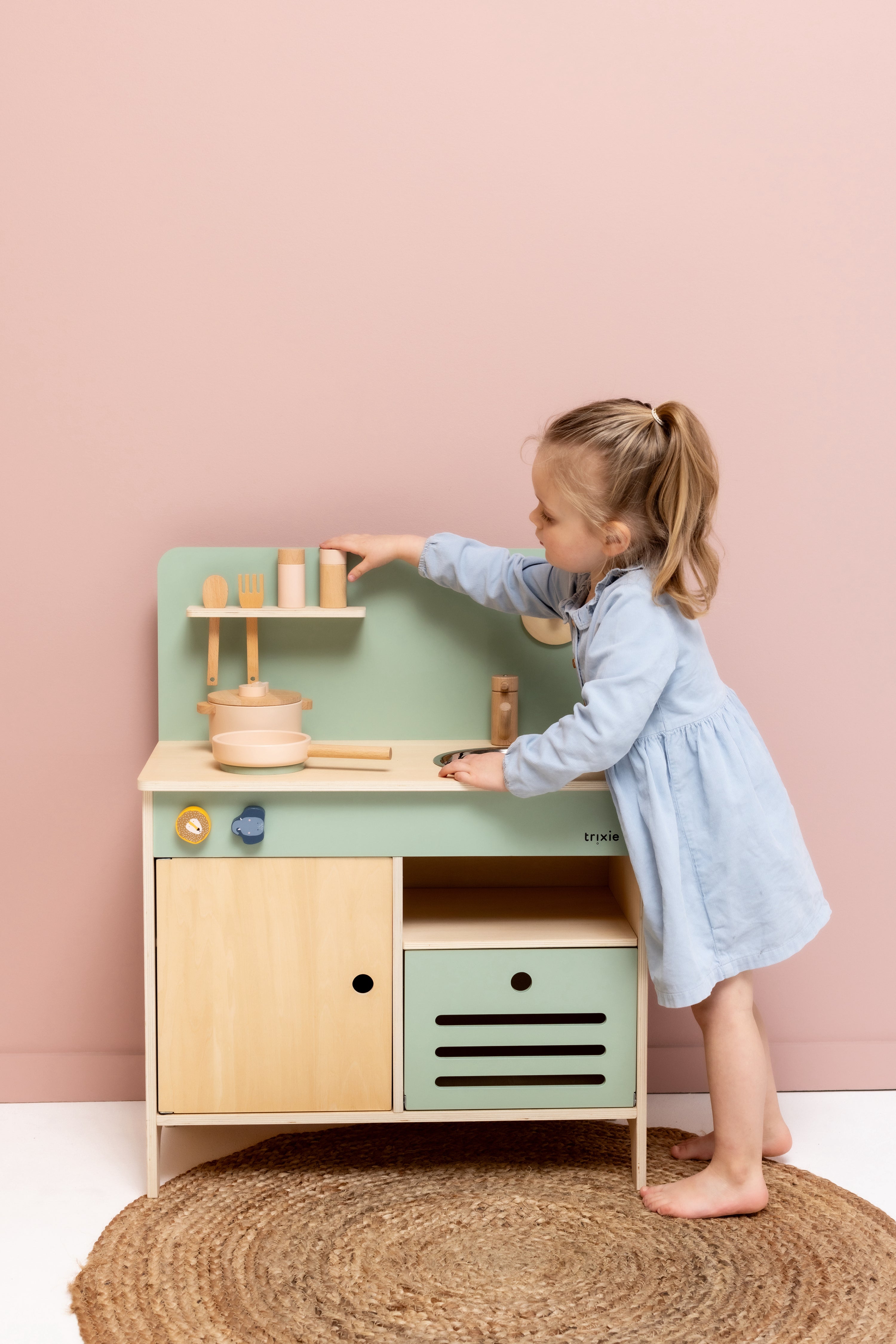 Spielküche aus Holz I Trixie