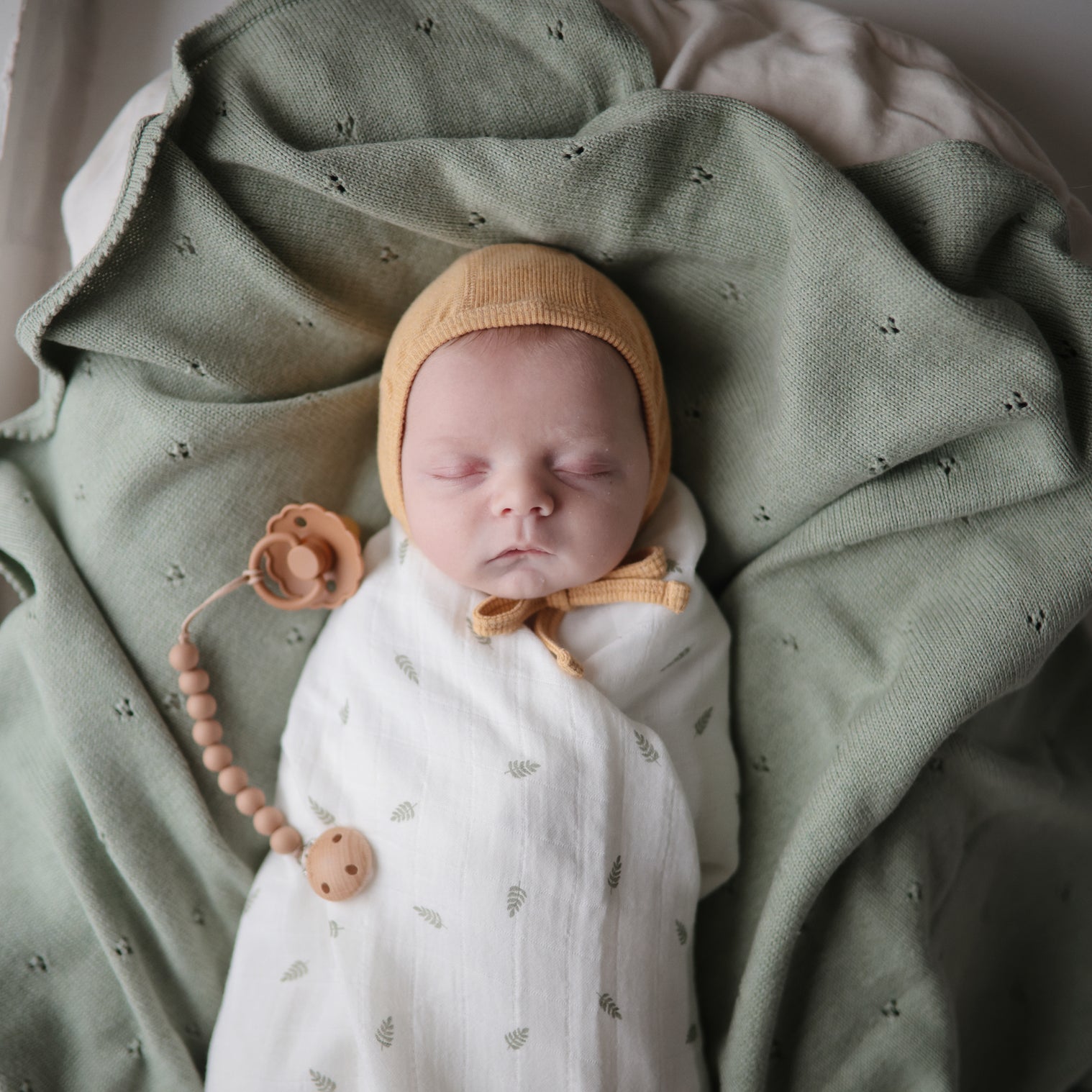 Gestrickte Babydecke „Pointelle - Sage Melange“ I Mushie